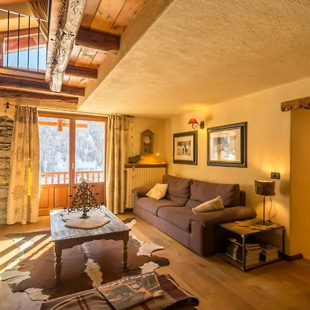 Mountain House With Alpine Views In * Traverses