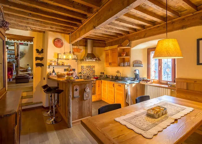 Mountain House With Alpine Views In Traverses