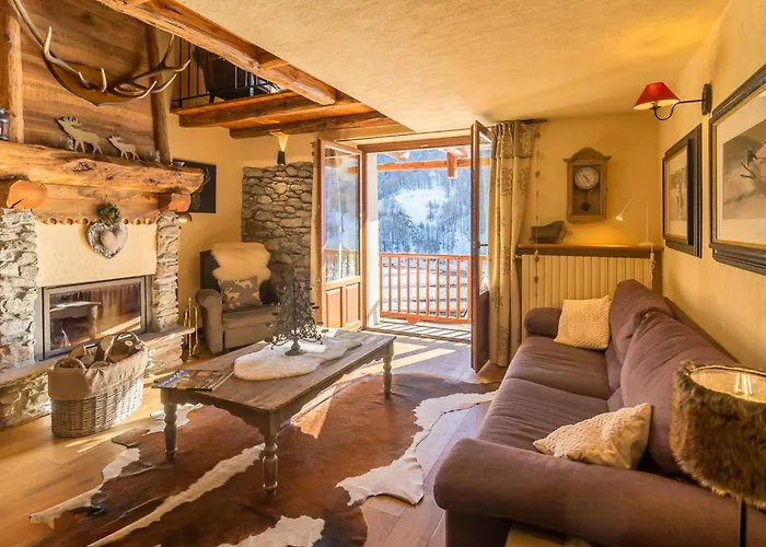 Mountain House With Alpine Views In