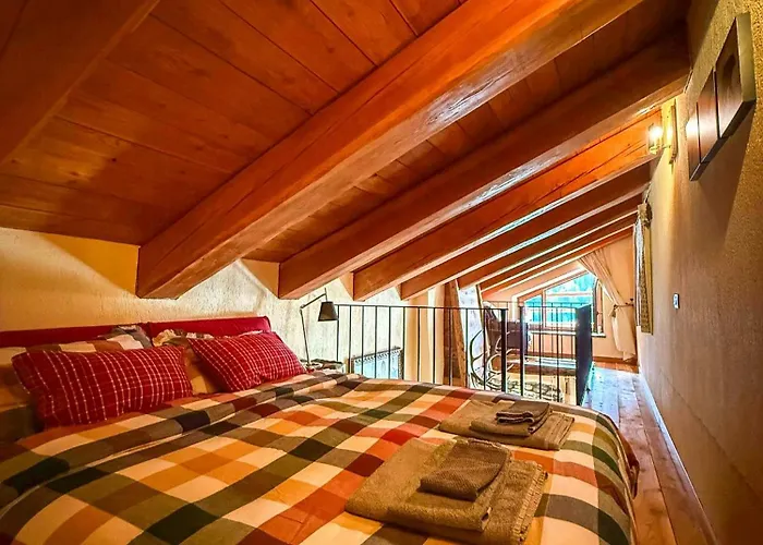 Mountain House With Alpine Views In Traverses