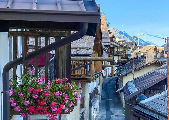 Mountain House With Alpine Views In *